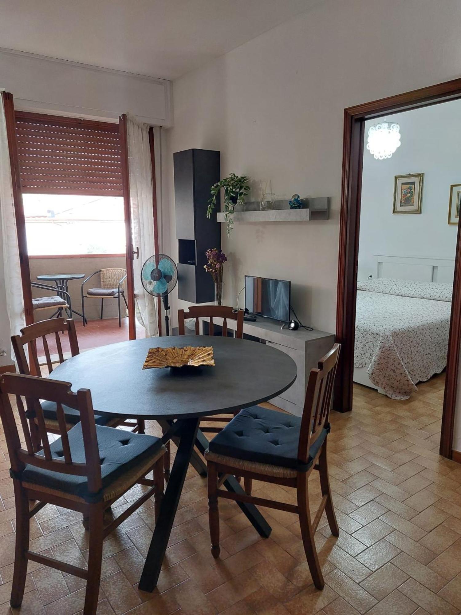 Appartamento Al Mare Di Liguria E Toscana 마리나디마사 외부 사진